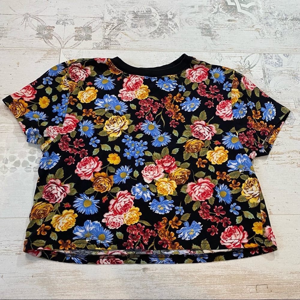 Forever 21 Floral Print Crop Short Sleeve T Shirt